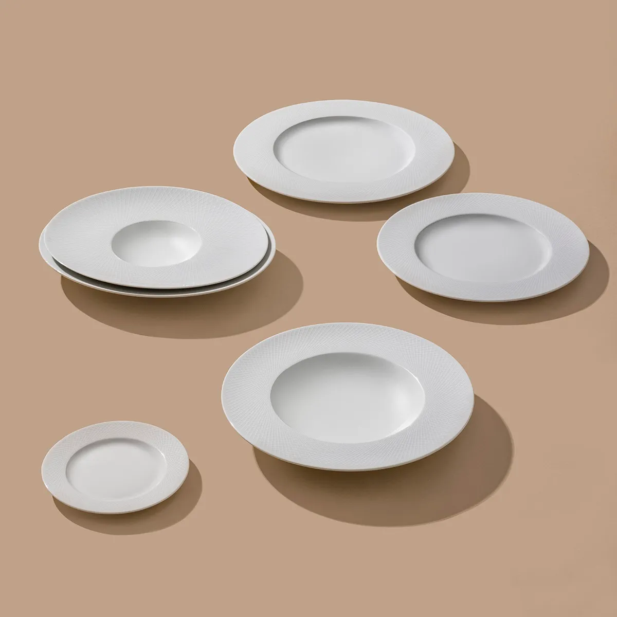 Degrenne Collection Graphique Blanc Classique White Oval Gourmet Plate 30x26 cm